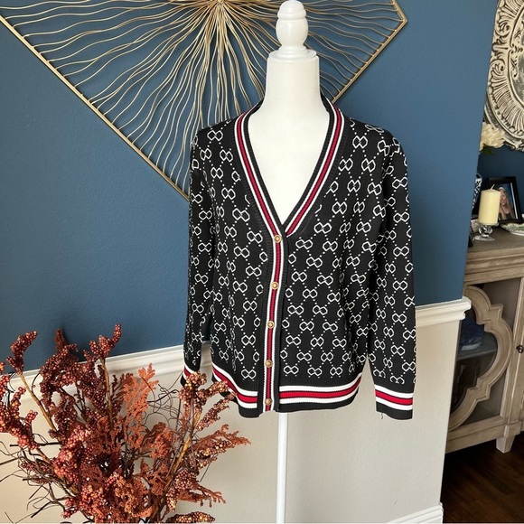 NWOT Stunning cardigan by Chic Happens Size Medium - Picture 1 of 7
